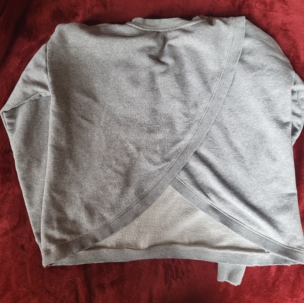 Cropped sweatshirt - Picture 3 of 3